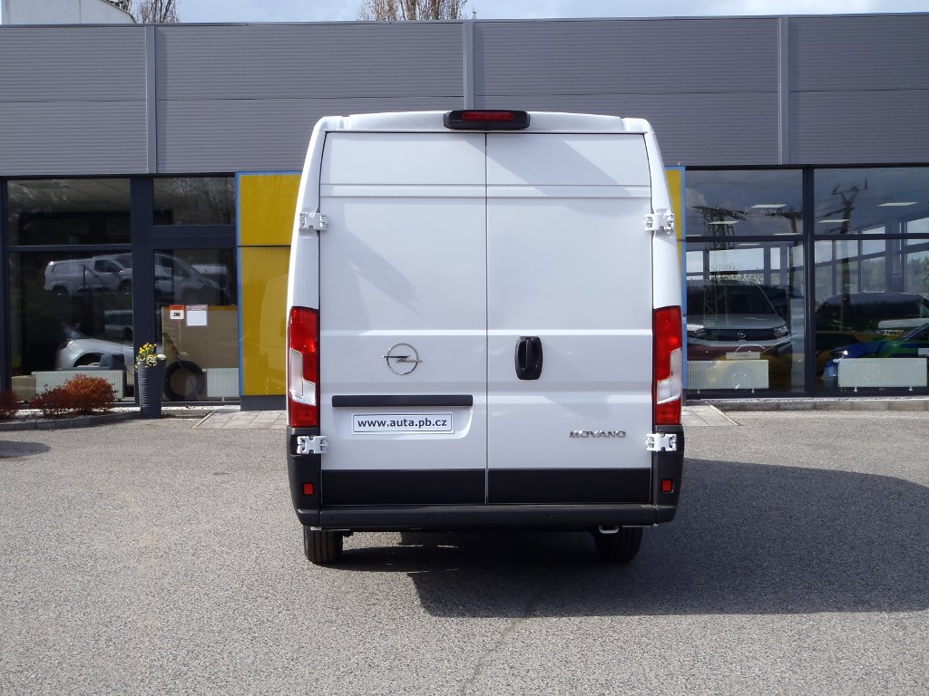 Opel Movano