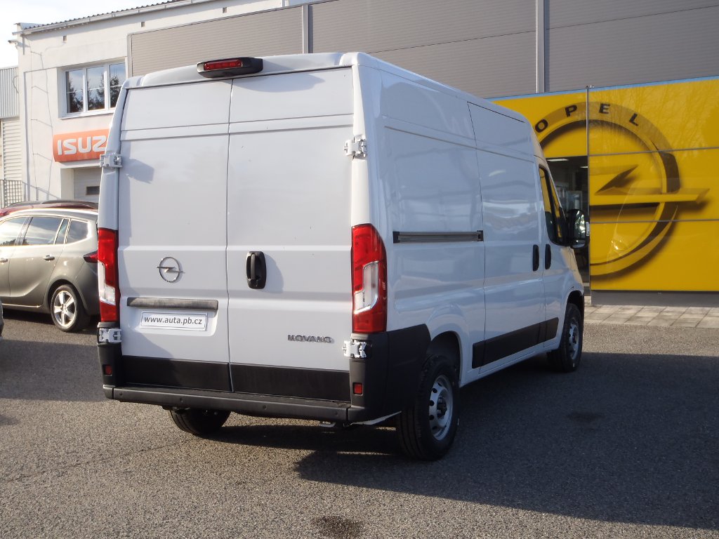 Opel Movano